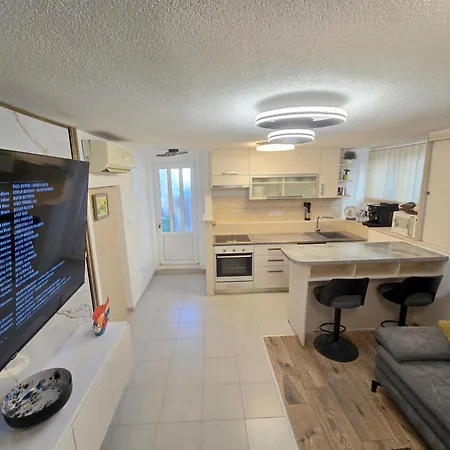 Lux Adriatica Apartamento *